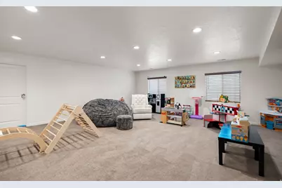 8633 N Peppergrass Dr E, Eagle Mountain, UT 84005 - Photo 23