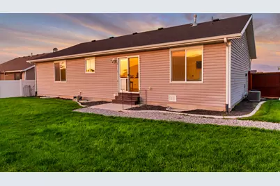 256 Worthington St, Grantsville, UT 84029 - Photo 17