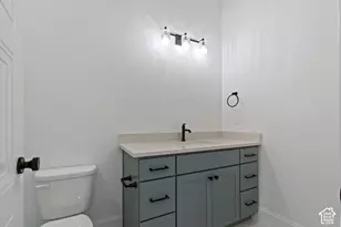 11007 S Lake Island Dr, South Jordan, UT 84009 - Photo 49