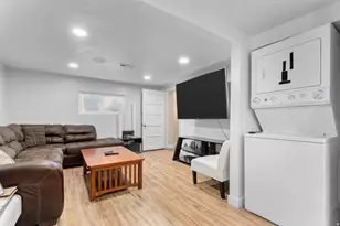 1489 N 400 W, Bountiful, UT 84010 - Photo 25