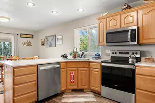 532 W Raspberry Patch Rd, Garden City, UT 84028 - Photo 15