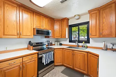 1204 S 500 E, Vernal, UT 84078 - Photo 11