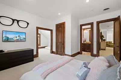 18 Snow Forest Ln, Sandy, UT 84092 - Photo 51