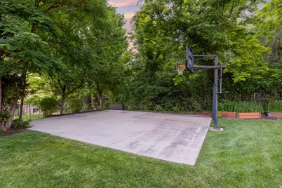 18 Snow Forest Ln, Sandy, UT 84092 - Photo 115