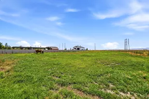 1672 Equestrian Park Way, Kaysville, UT 84037 - Photo 37