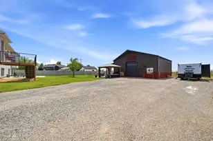 1672 Equestrian Park Way, Kaysville, UT 84037 - Photo 31