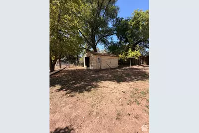467 N Harrisville Rd, Harrisville, UT 84404 - Photo 23
