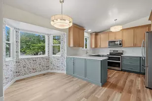 13167 S 2420 W, Riverton, UT 84065 - Photo 9
