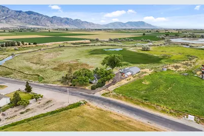 5885 W 8800 N, Elwood, UT 84337 - Photo 37