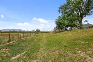 5885 W 8800 N, Elwood, UT 84337 - Photo 33