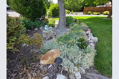 335 E 100 N, Hyrum, UT 84319 - Photo 29