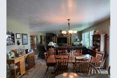 335 E 100 N, Hyrum, UT 84319 - Photo 7
