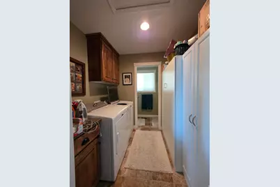 335 E 100 N, Hyrum, UT 84319 - Photo 19