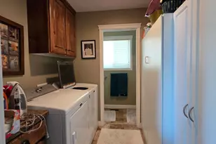 335 E 100 N, Hyrum, UT 84319 - Photo 19