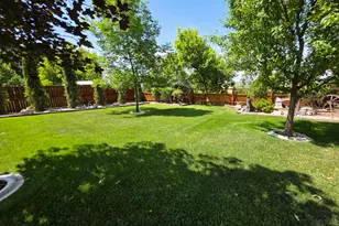 335 E 100 N, Hyrum, UT 84319 - Photo 37