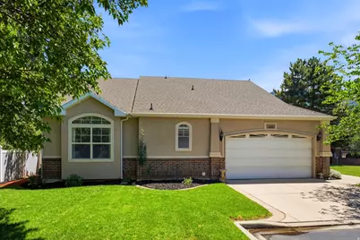 11301 S Blue Roan Ln E, Sandy, UT 84092 - Photo 3