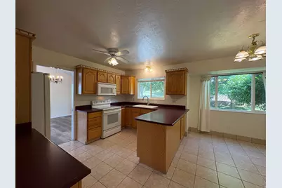 595 E Meadowlark Rd, Orem, UT 84097 - Photo 19