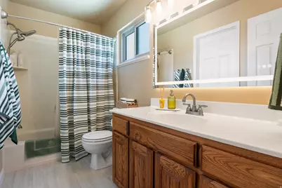 5504 S 3775 W, Roy, UT 84067 - Photo 21