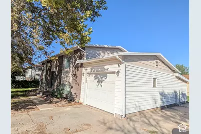 1413 S David Dr W, Syracuse, UT 84075 - Photo 1