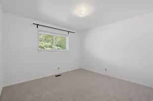 392 E Perrine Dr, Midvale, UT 84047 - Photo 27