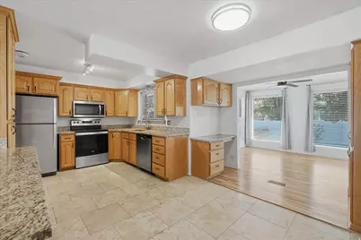 392 E Perrine Dr, Midvale, UT 84047 - Photo 7