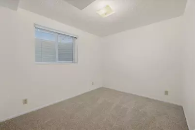 392 E Perrine Dr, Midvale, UT 84047 - Photo 25