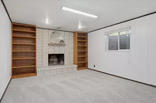 392 E Perrine Dr, Midvale, UT 84047 - Photo 29