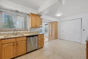 392 E Perrine Dr, Midvale, UT 84047 - Photo 13