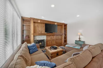 767 E Draper View Rd S, Draper, UT 84020 - Photo 19