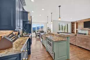 767 E Draper View Rd S, Draper, UT 84020 - Photo 9
