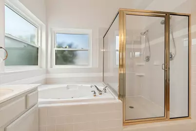 7759 S Sandy Heights Dr, Sandy, UT 84047 - Photo 9