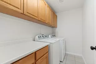 7759 S Sandy Heights Dr, Sandy, UT 84047 - Photo 11
