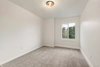 7759 S Sandy Heights Dr, Sandy, UT 84047 - Photo 15