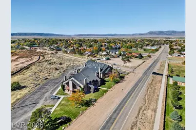 390 E 300 S #1B, 3B, Parowan, UT 84761 - Photo 3