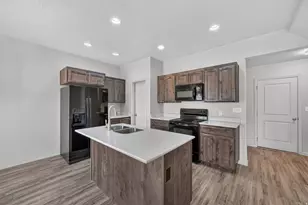 704 N 2560 E, Spanish Fork, UT 84660 - Photo 7