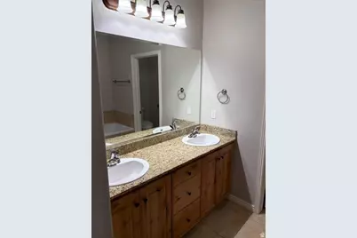 3847 E Cunninghill Dr E, Eagle Mountain, UT 84005 - Photo 15