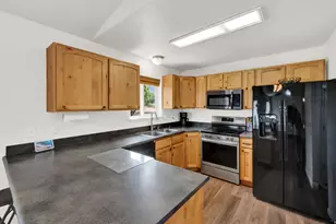 388 N 400 W, Santaquin, UT 84655 - Photo 9