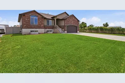 5920 S 4150 W, Roy, UT 84067 - Photo 3