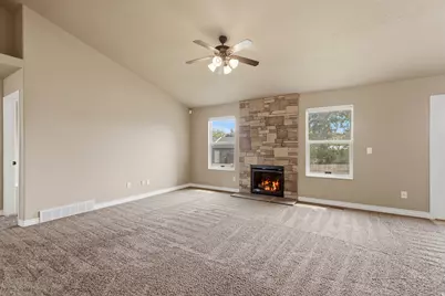 5920 S 4150 W, Roy, UT 84067 - Photo 5