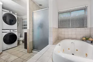 5807 S Bramblewood Ln W, Salt Lake City, UT 84118 - Photo 9