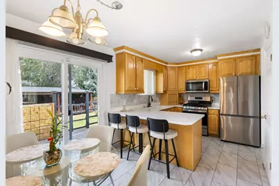 5807 S Bramblewood Ln W, Salt Lake City, UT 84118 - Photo 5
