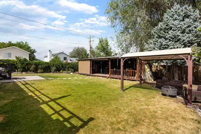 5807 S Bramblewood Ln W, Salt Lake City, UT 84118 - Photo 17