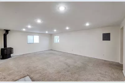 2152 Carriage Ave, Riverton, UT 84065 - Photo 33