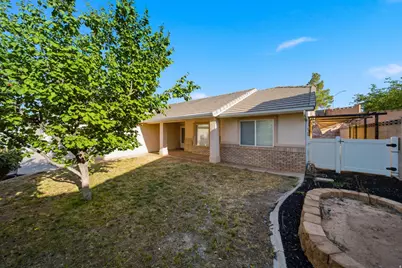 2139 E 270 S, Saint George, UT 84790 - Photo 3