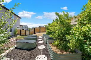 3239 S Iron Hl Cir, Saratoga Springs, UT 84045 - Photo 33