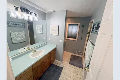 11228 S 2515 W, South Jordan, UT 84095 - Photo 21