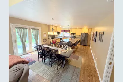 11228 S 2515 W, South Jordan, UT 84095 - Photo 9