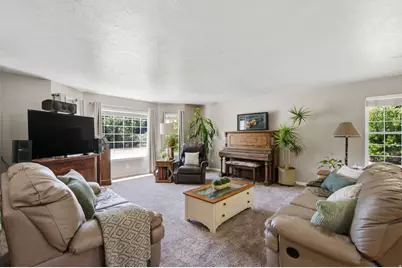 5562 W 11200 N, Highland, UT 84003 - Photo 3