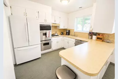 1020 Wil Mar Pl, Centerville, UT 84014 - Photo 3