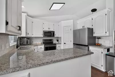 14038 S Van Cott Peak Cir, Riverton, UT 84096 - Photo 5